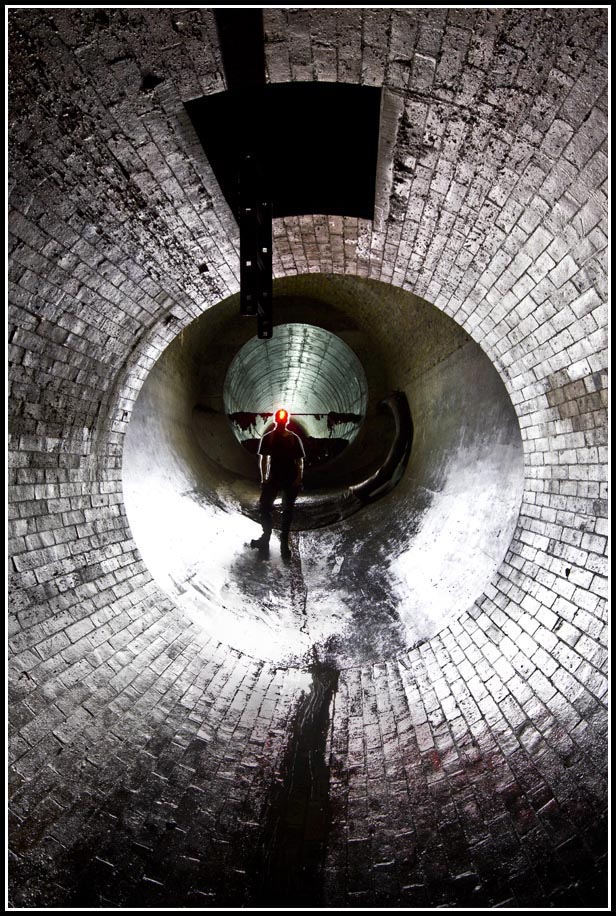 Modern section diving into the older, original tunnel
